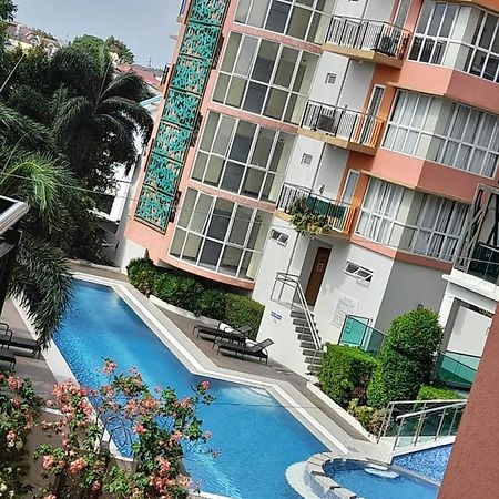Lancris Residence Paranaque City Exteriör bild